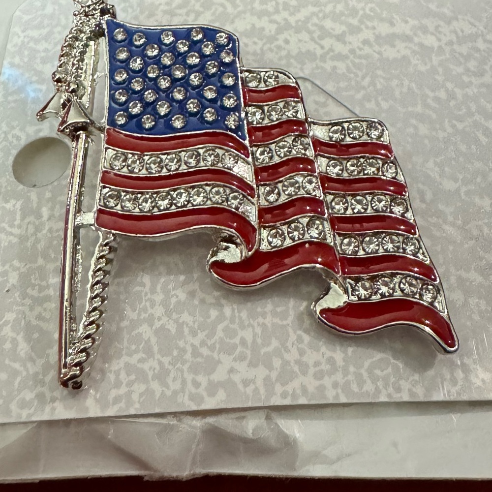 USA flag Rhinestone brooch - Picture 2 of 6